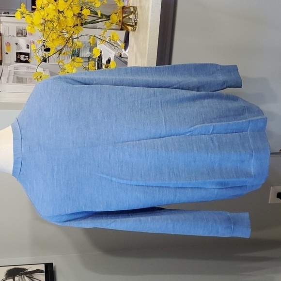 Lands End, beautiful shade of blue grannycore cardigan sweater large. - Picture 5 of 8